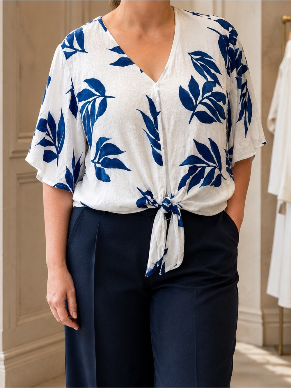 C by One Blue White Leaf Tie-Front Blouse XL